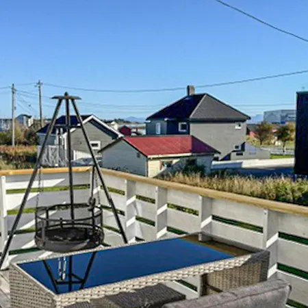 Holiday home In Haroya With Harbor View Steinshamn