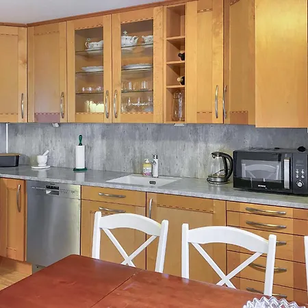 In Haroya With Harbor View Holiday home *