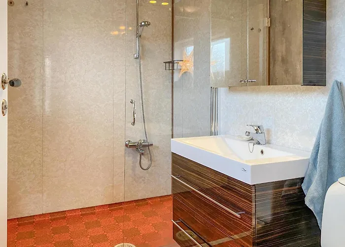 In Haroya With Harbor View Vakantiehuis